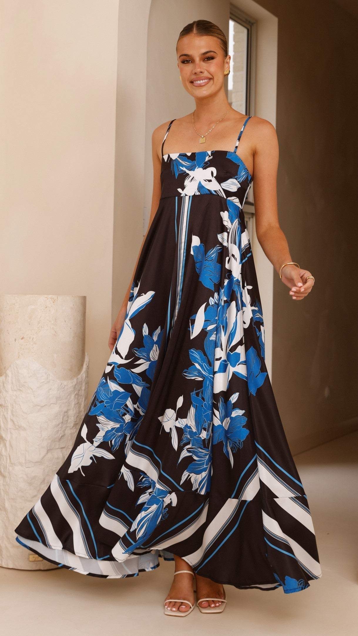 Kaethe Maxi Dress - Black/Blue