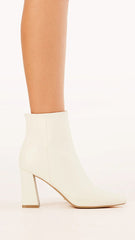 Indeera Boots - Bone