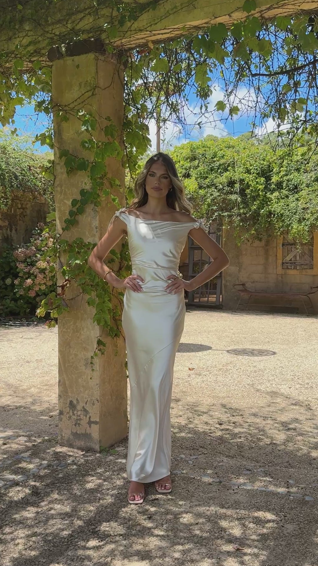 Frida Maxi Dress - Champagne