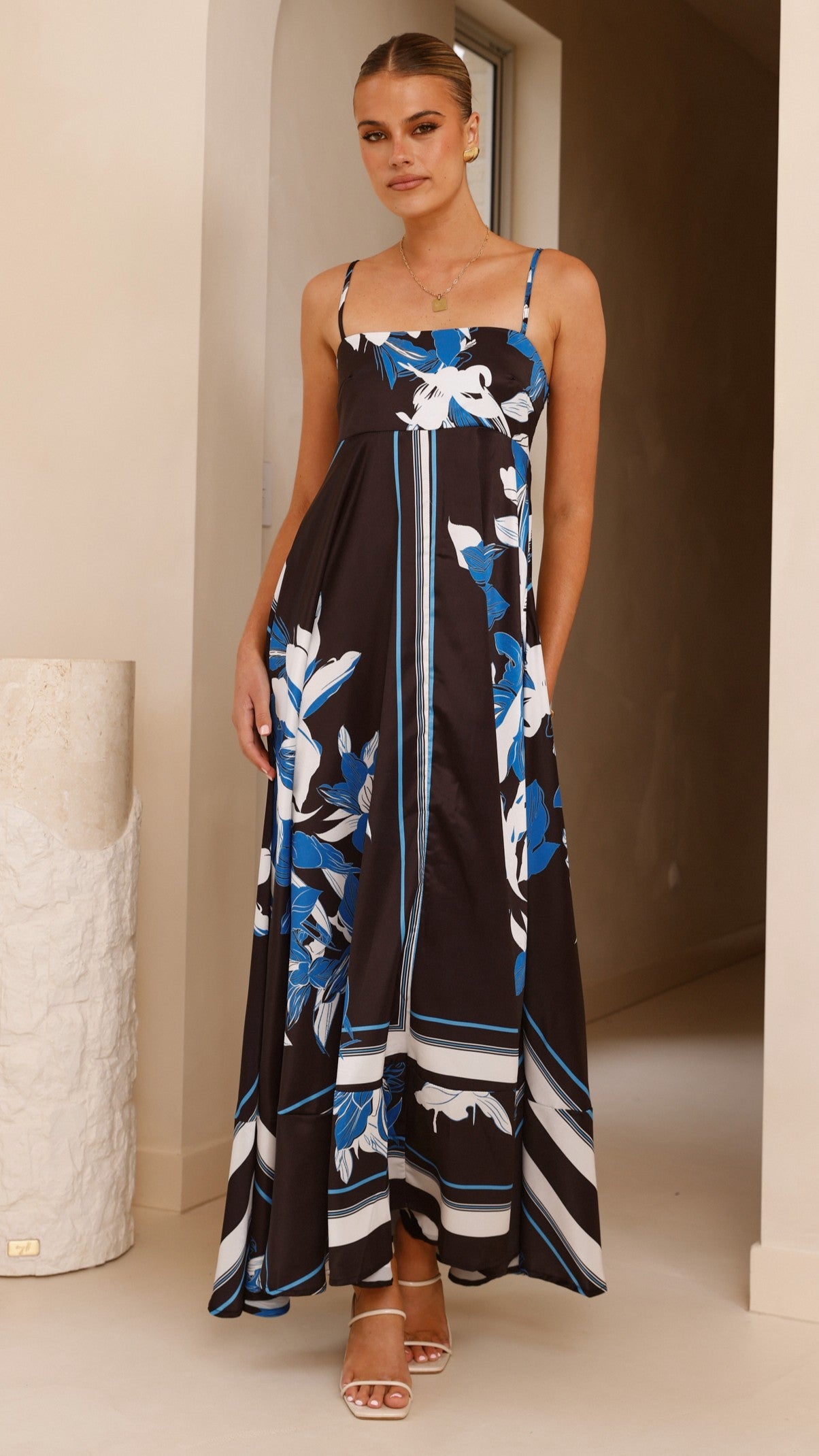 Kaethe Maxi Dress - Black/Blue
